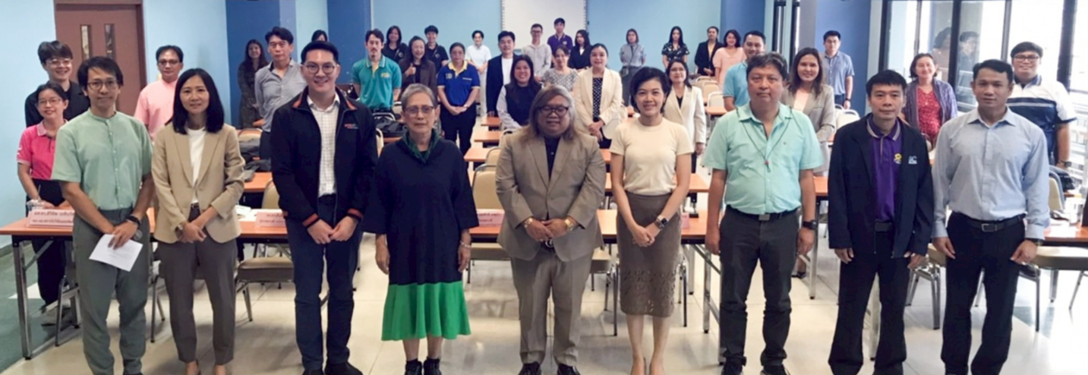 โครงการวิพากษ์ข้อเสนอโครงการวิจัย งบรายได้ ประจำปีงบประมาณ 2569 และงบประมาณงานมูลฐาน (FF) ประจำปีงบประมาณ 2570